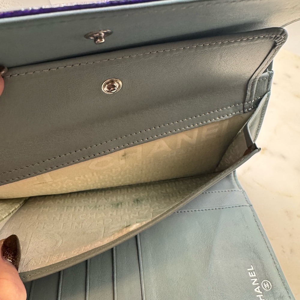 🎁 CHANEL Authentic Midnight Blue Leather Wallet - GIFTS with PURCHASE 🎁 - Picture 6 of 9